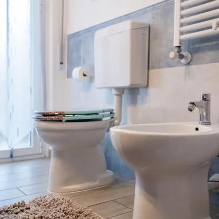 Al Numero 6, Trilocale Luminoso E Accogliente A Pochi Passi Dal Mare * Αλάσιο